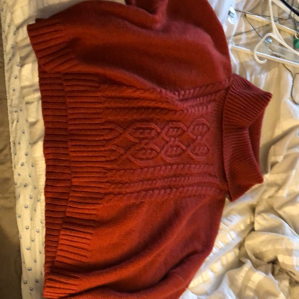 BB Dakota sweater